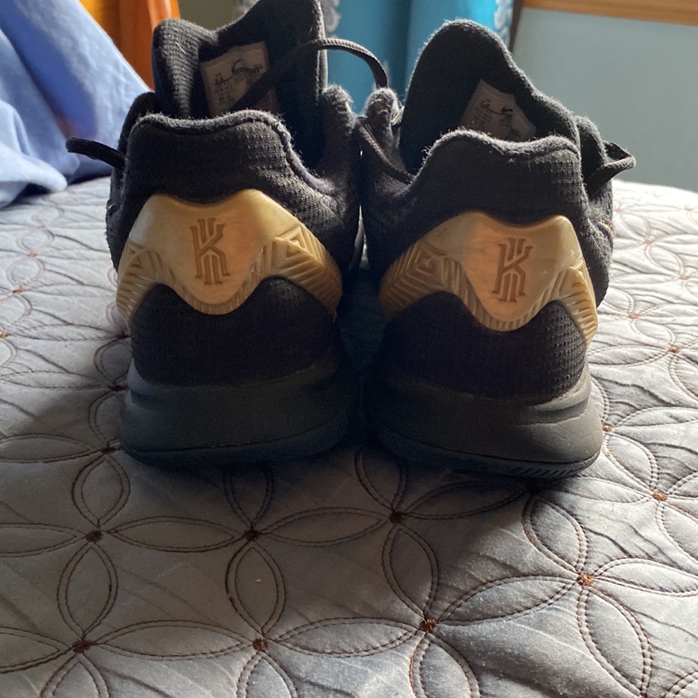 Nike Kyrie Flytrap 2 Black Gold - image 4